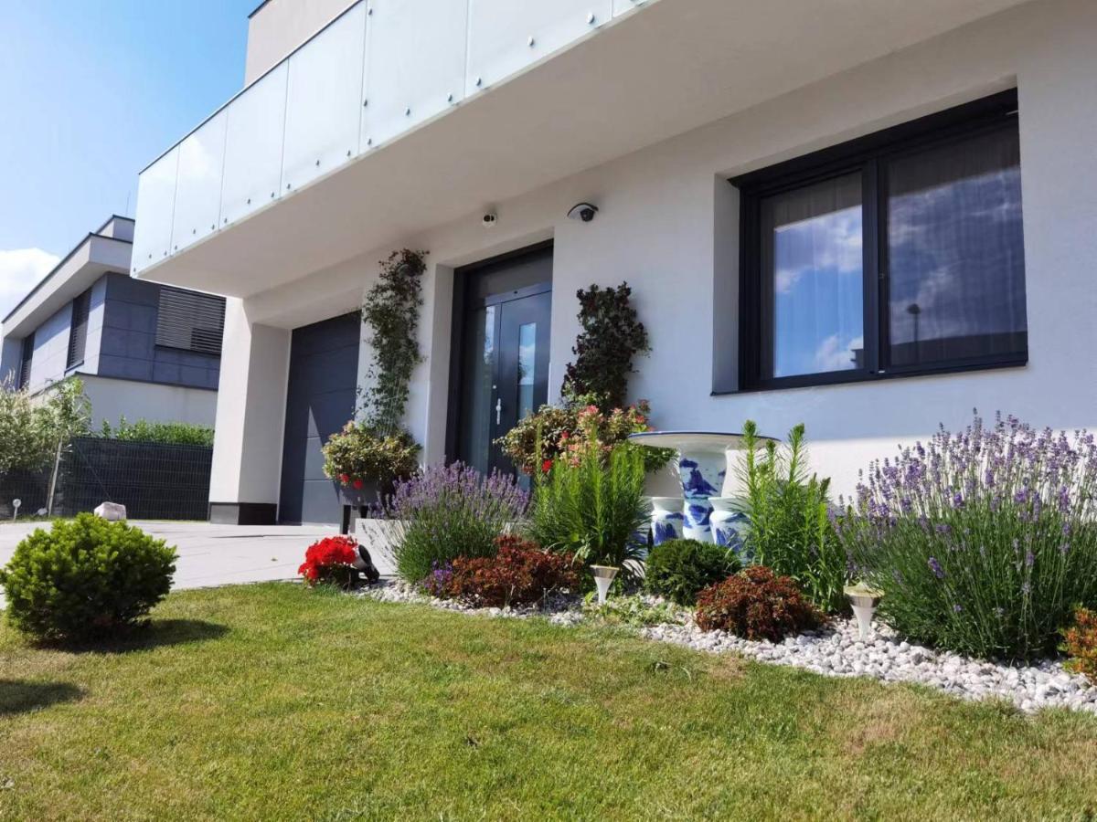 Yipin Villa Praga Exterior foto